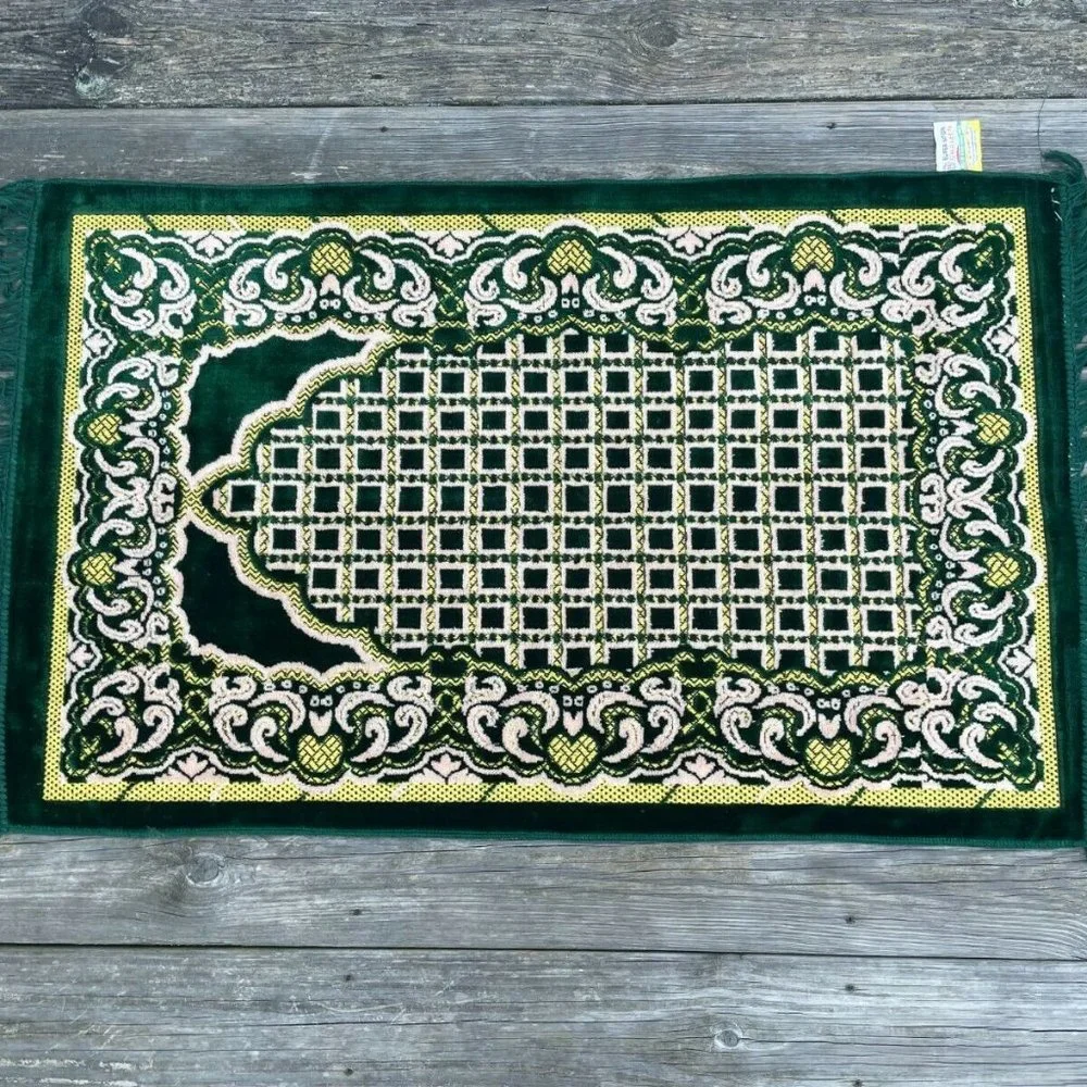 Jainamaz Modefa Prayer Rug Green Soft Velvet Area Rug Religious Rug Musalah